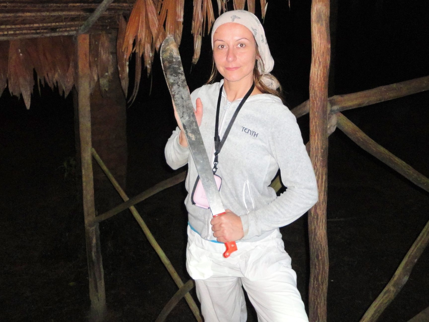 Escursión nocturna en el Muyuna Amazon Lodge Excursión nocturna en los alrededores del Muyuna Amazon Lodge.